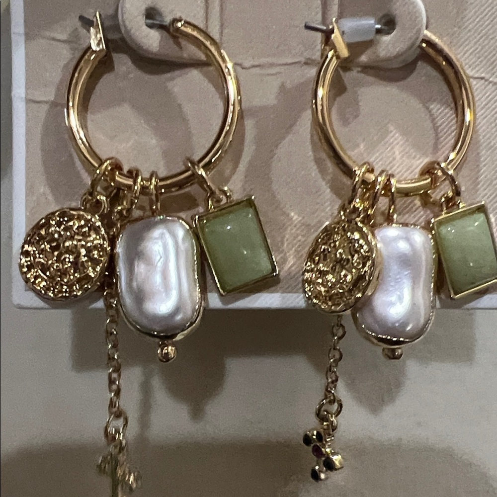 Song of Style Gold and Cream Earrings with Green Accents - Picture 2 of 6